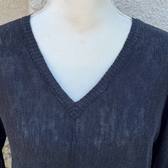Eileen Fisher Blue Linen Knit V-Neck Sweater Women's Size XS - Picture 2 of 6